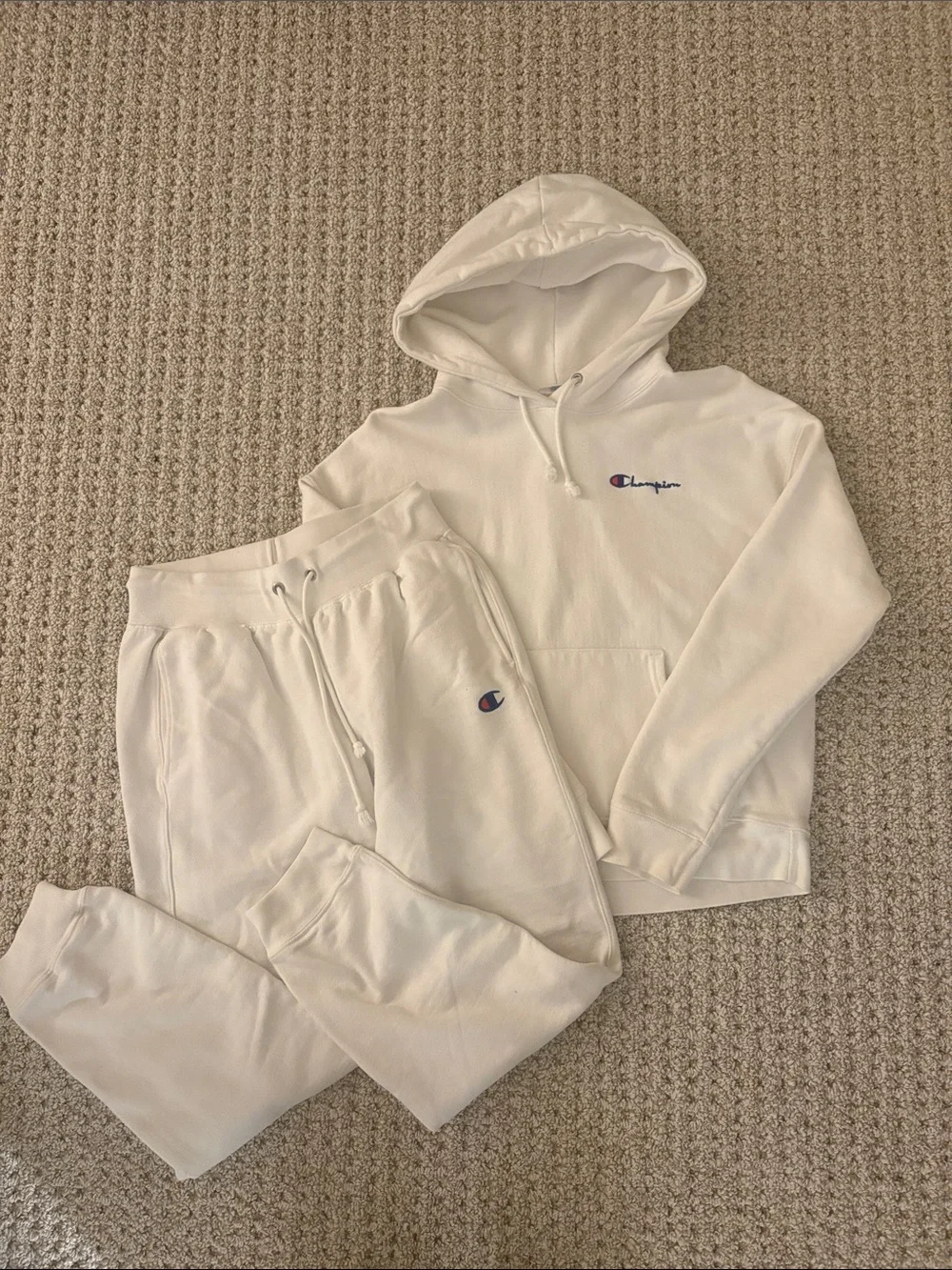 Champion White Sweatshirt & Joggers Set - Champion Logo